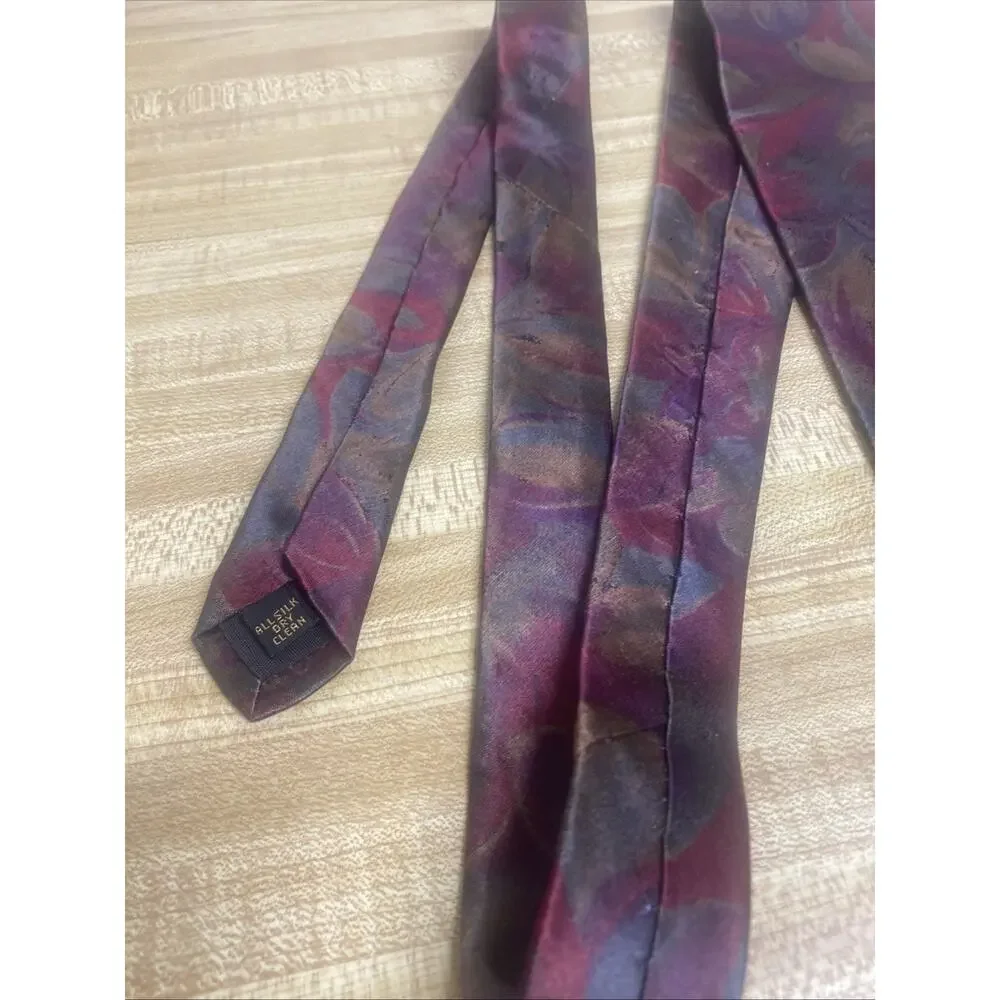 90s KARL LAGERFELD 100% Silk Men's Tie Made N Costa Rica Red Purple Muted Floral